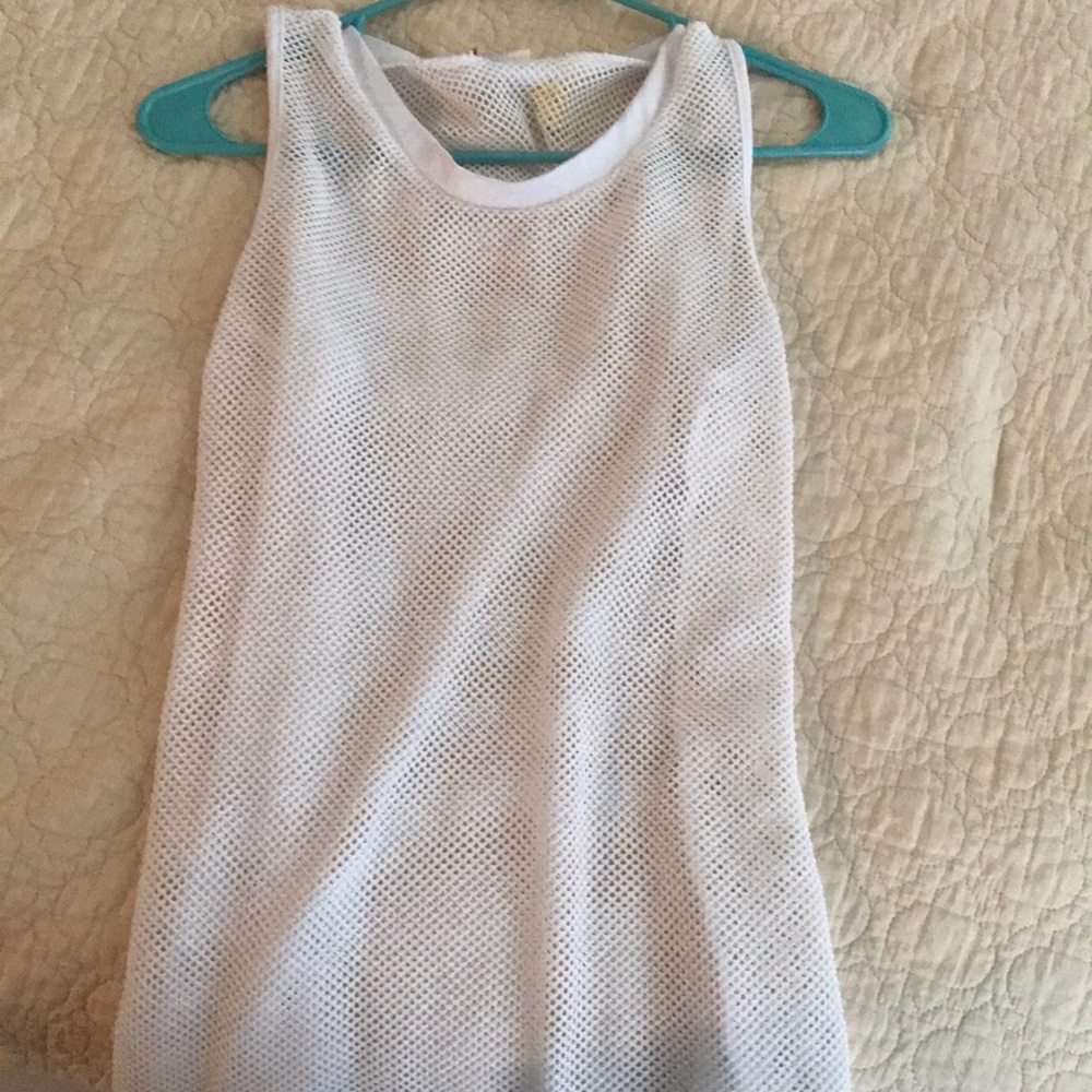 White fish net top